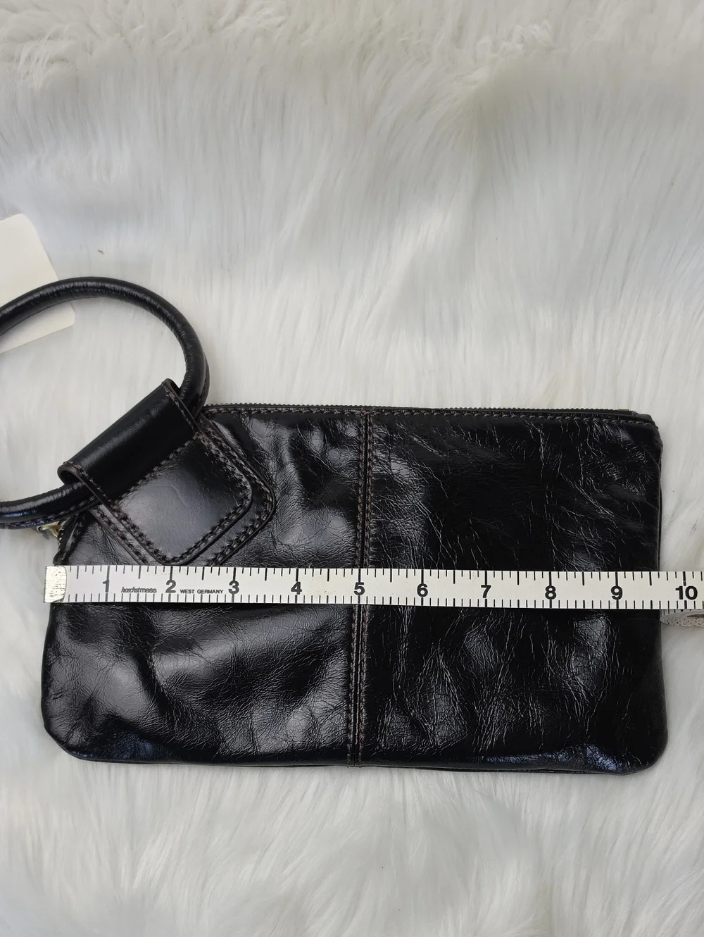 HOBO‎ Sable Brown Distressed Leather Ring Circular Strap Party Wristlet Clutch